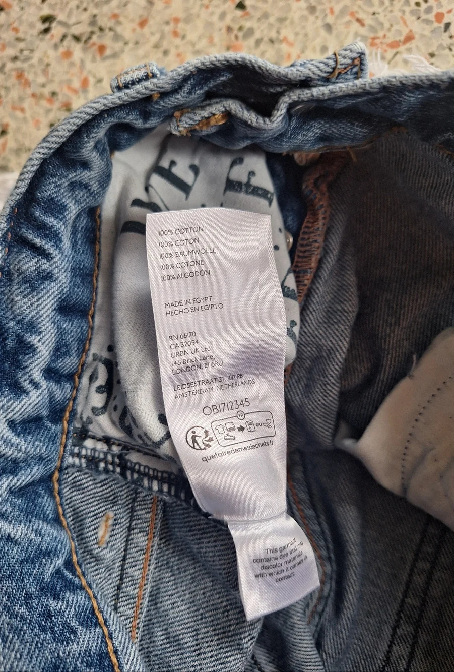 We The Free Ivy Mid Rise Short - Picture 9 of 9